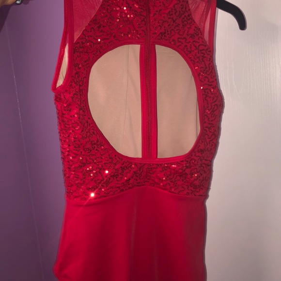Red sparkly Dance wear - Picture 7 of 7